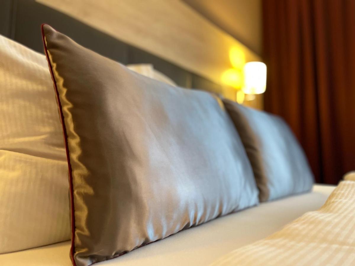 Villa Aruba & Private Spa Suites Keszthely Ngoại thất bức ảnh