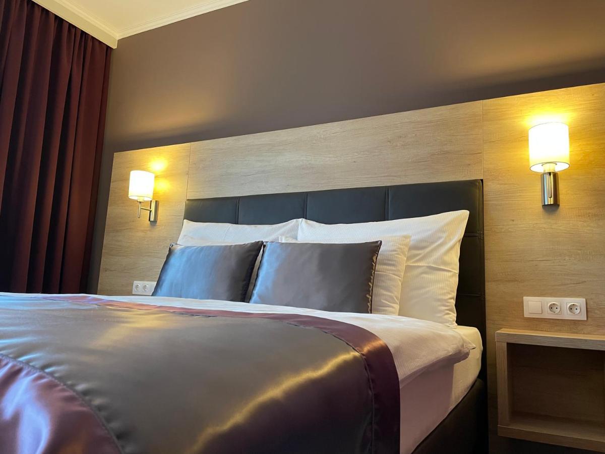 Villa Aruba & Private Spa Suites Keszthely Ngoại thất bức ảnh