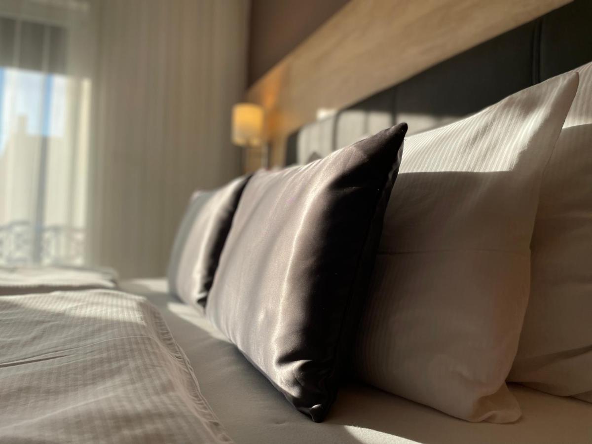 Villa Aruba & Private Spa Suites Keszthely Ngoại thất bức ảnh