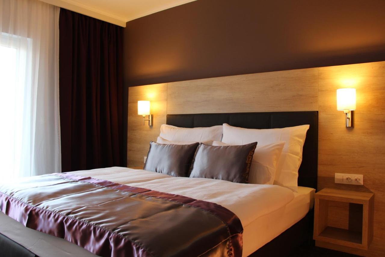Villa Aruba & Private Spa Suites Keszthely Ngoại thất bức ảnh