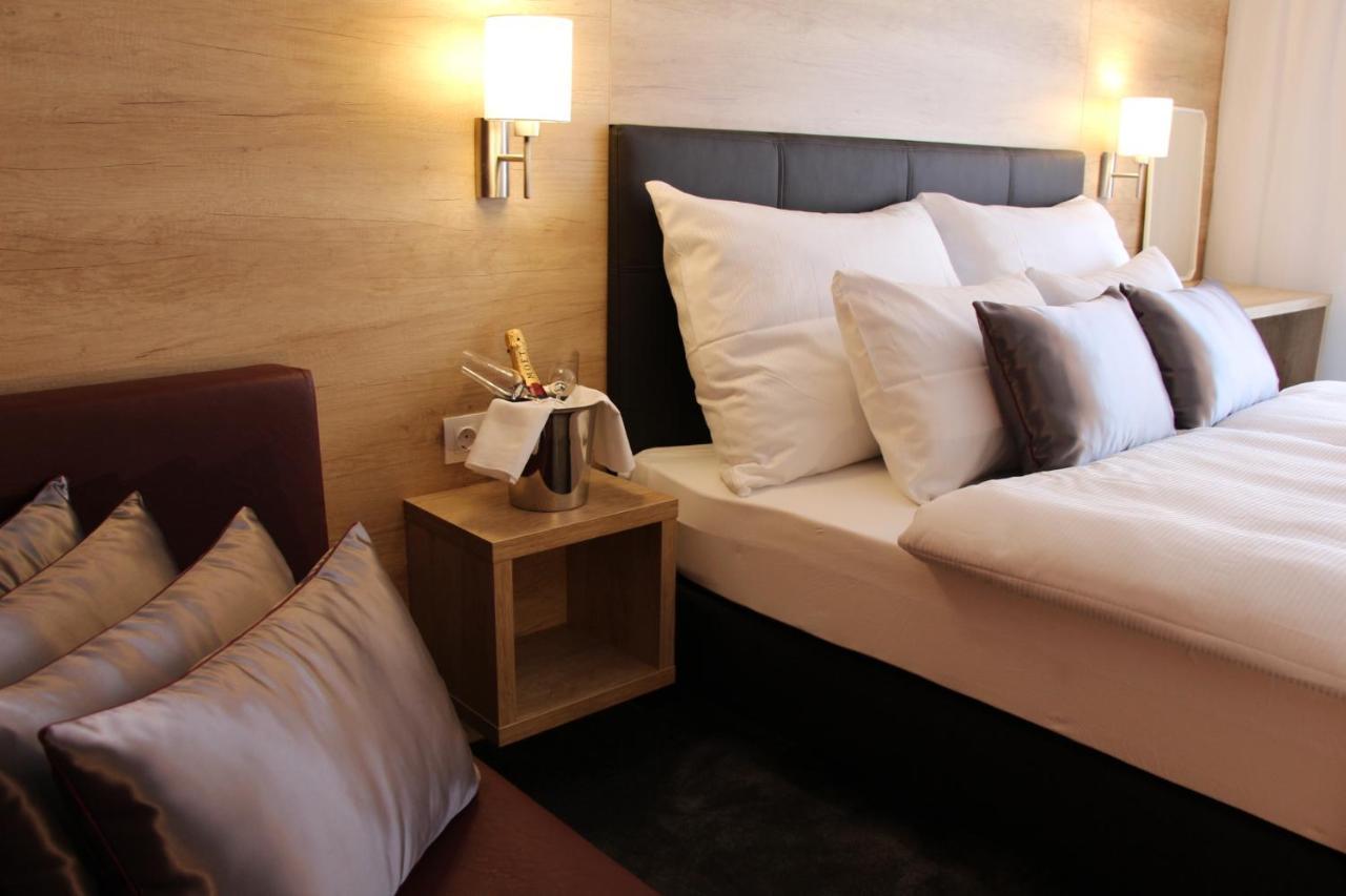 Villa Aruba & Private Spa Suites Keszthely Ngoại thất bức ảnh