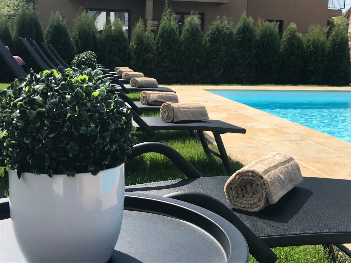 Villa Aruba & Private Spa Suites Keszthely Ngoại thất bức ảnh